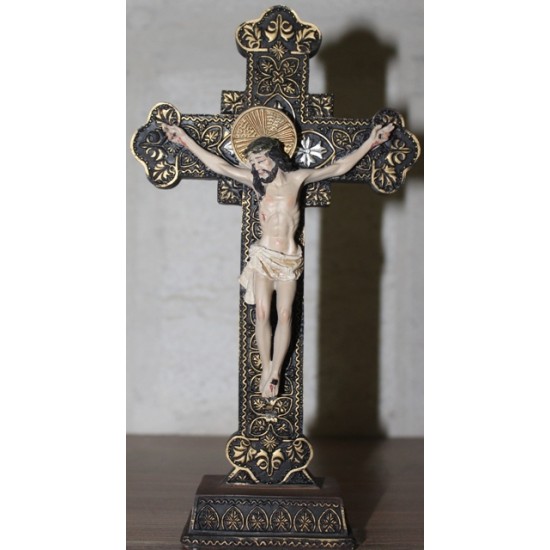 تمثال صليب مع مصلوب 2