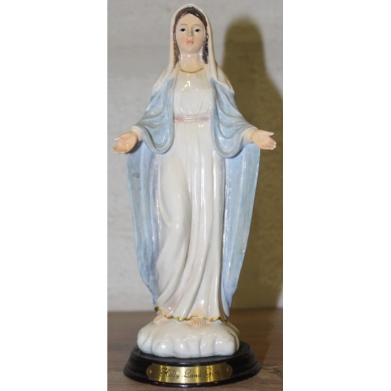 تمثال عذراء