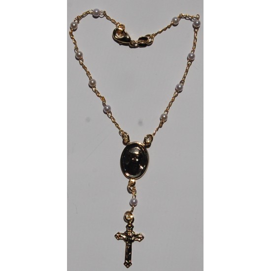 اسورة مسبحة ناعمة من حريصا (لون أبيض على ذهبي)