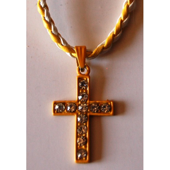 قلادة صليب مع سنسال جلد - لون أصفر  قلادة صليب مع سنسال جلد - لون أصفر